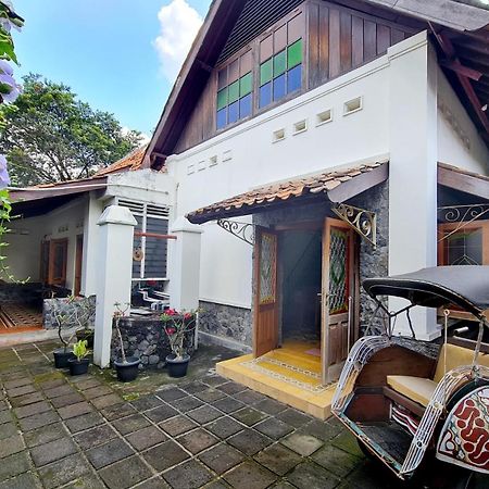 Omah Pitoe Yogya Homestay Джокьякарта Экстерьер фото