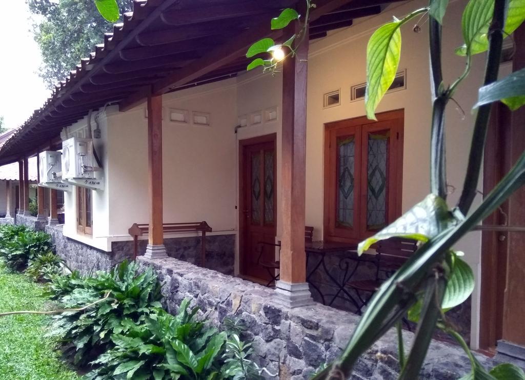 Omah Pitoe Yogya Homestay Джокьякарта Экстерьер фото