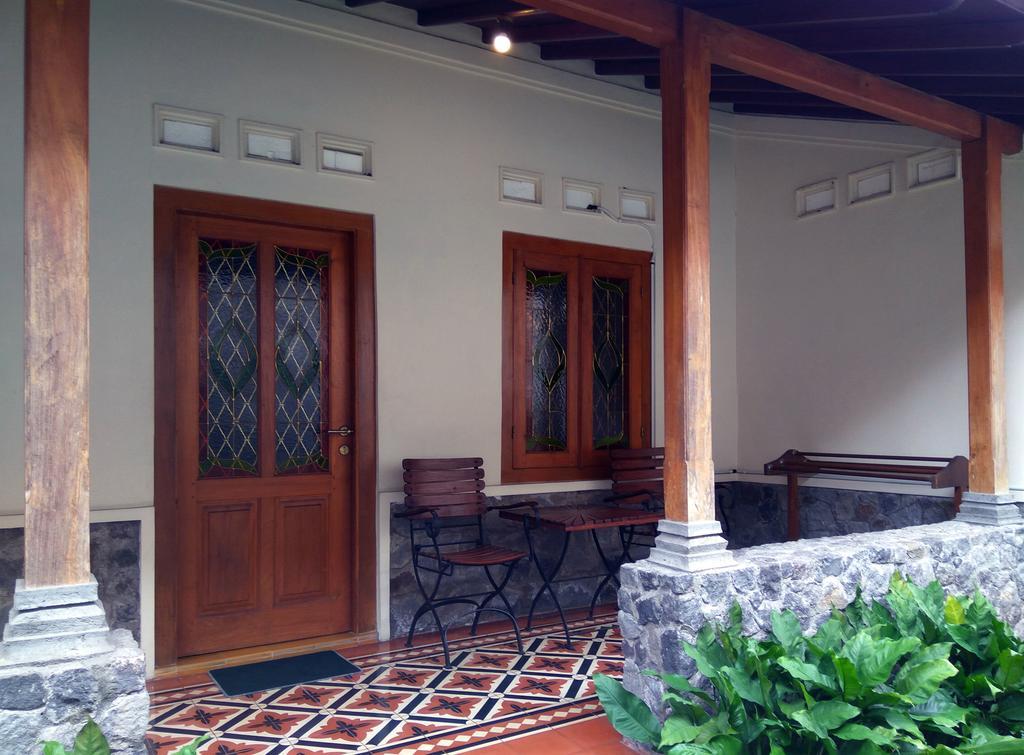 Omah Pitoe Yogya Homestay Джокьякарта Экстерьер фото